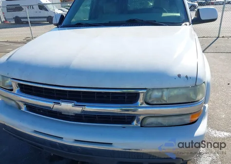 2004 Chevrolet Tahoe Lt z USA, uszkodzony, nr VIN 1GNEC13Z54R122780